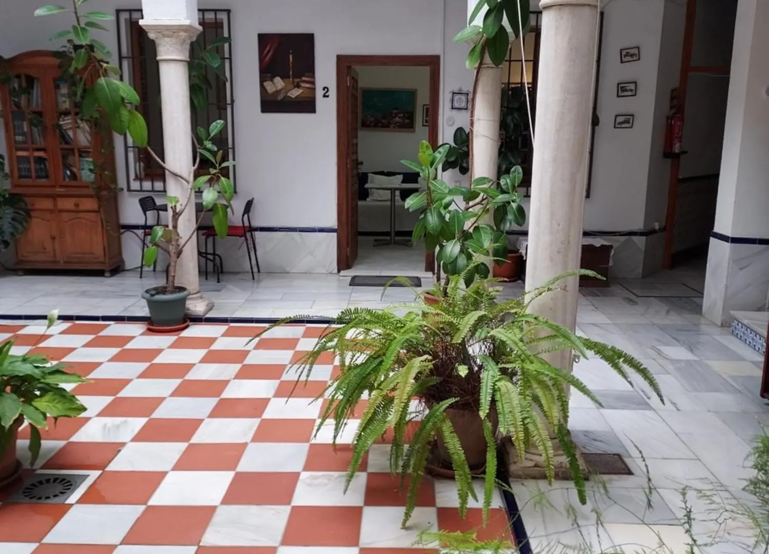 Patio Sevillano Flores Apartment Seville